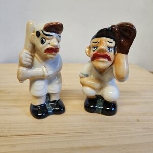 Vintage Ceramic 40s Baseball Players Salt and Pepper Shakers